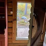 Elaemyksellinen Tuurujaerven Rannalla. Ulvila
