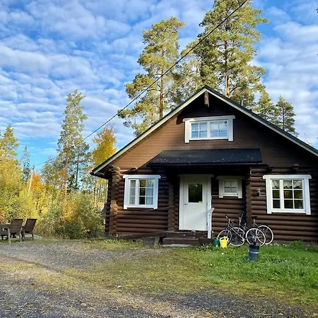 Willa Elaemyksellinen Tuurujaerven Rannalla. Ulvila