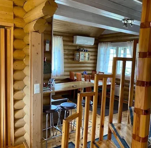 Elaemyksellinen Tuurujaerven Rannalla. * Ulvila